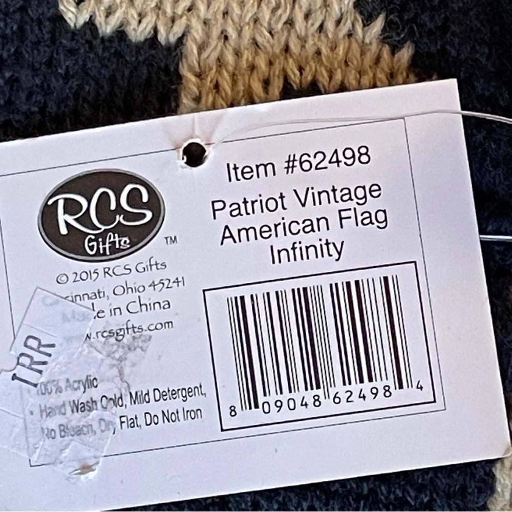 USA American Flag Sweater Knit Infinity Scarf  Red White Blue Stars Stripes NWT